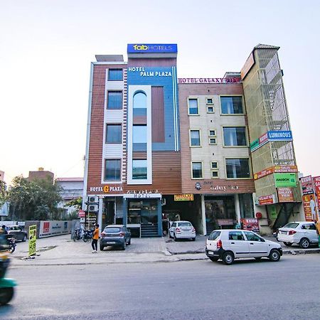 Fabhotel Palm Plaza Zirakpur المظهر الخارجي الصورة