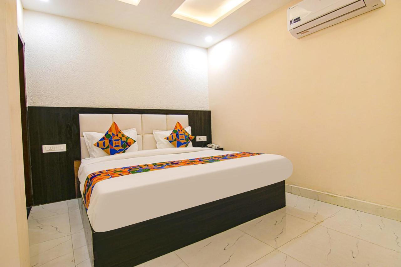 Fabhotel Palm Plaza Zirakpur المظهر الخارجي الصورة